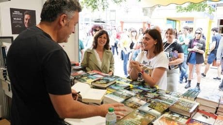La Feria del Libro se despide de El Arenal tras una edición «exitosa» y con una importante subida de las ventas