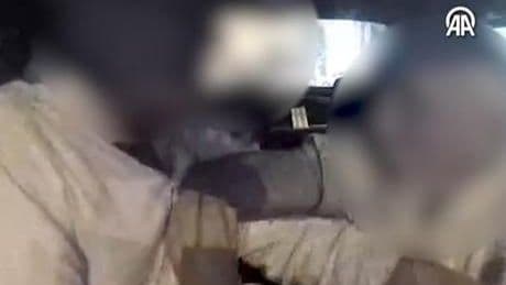 İzmir’de yolcu-taksici kavgası: 'Yolu Uzattın' tartışması araç kamerasında
