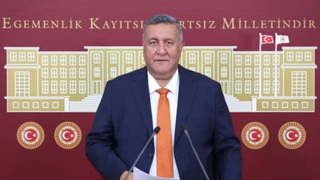 CHP’li Gürer Bor'da yıkılıp yenisi yapılmayan huzurevini sordu: Arsa hazır, proje ne zaman başlayacak?