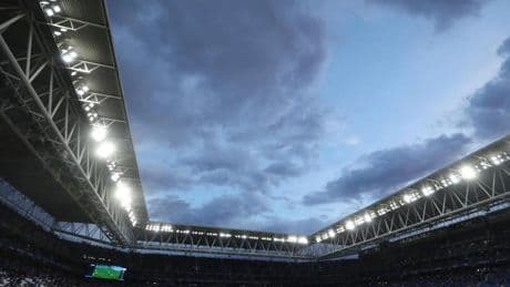 Atropello múltiple a las puertas del estadio de Cornellà antes del Espanyol-Barça