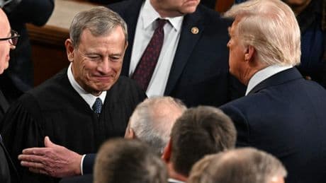 Liveblog USA unter Trump: Oberster Richter kritisiert Trumps Kurs indirekt