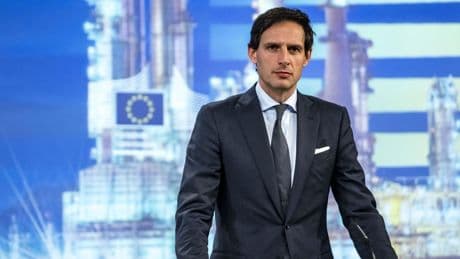 EU wil totaal stoppen met gas en olie uit Rusland, Hoekstra: ’Nooit meer dezelfde fout maken’