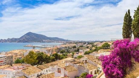 'Stop flying to Santorini as gorgeous Spanish alternative is much cheaper'