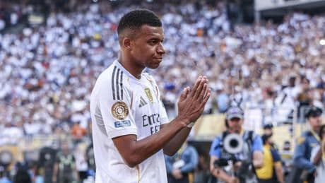 De la celebración de Mbappé a las lágrimas de emoción de Arnold: el recuerdo del Real Madrid a Diogo Jota