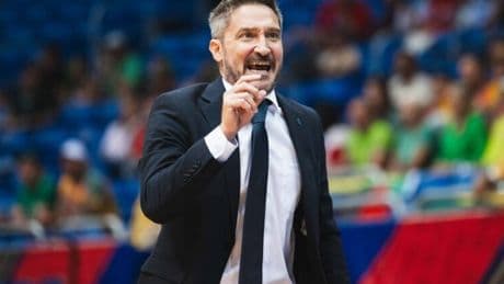 El seleccionador italiano, sobre cómo frenar a Antetokounmpo: "Tengo un amigo francotirador..."