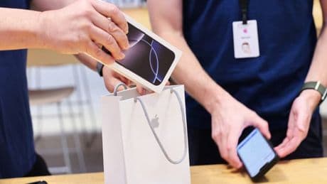 Apple envisage d'augmenter le prix de ses iPhone