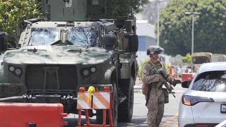 Marines in Los Angeles: US-Soldaten lassen in Los Angeles Zivilisten in Gewahrsam nehmen