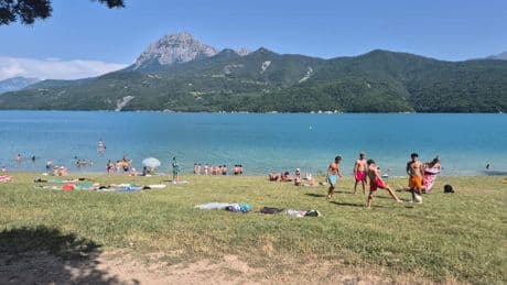 La baignade interdite jusqu'à nouvel ordre à la baie de Chanteloube en raison d'un taux trop élevé de bactéries