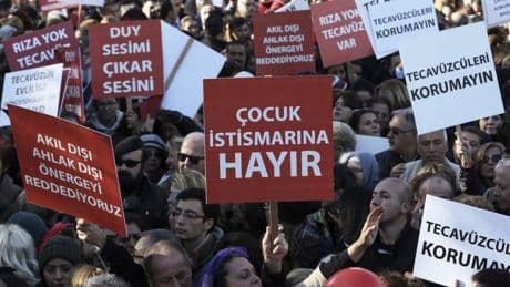 Çocuğa cinsel tacizden yargılanan müftüye beraat