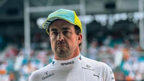 Alonso: "El caos o que haya una bomba atómica pasa cada 10 carreras"