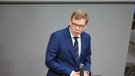 Wadephul will bessere Haftbedingungen für Maja T. erreichen