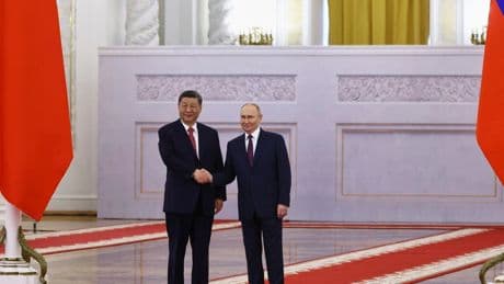 Xi Jinping incontra Putin: «Al fianco di Mosca contro le prepotenze egemoniche»