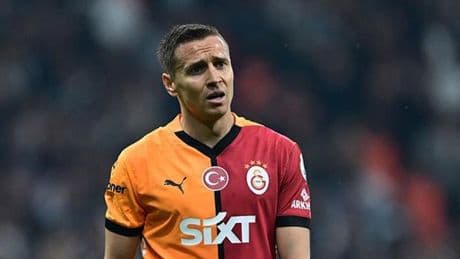 Galatasaray, Frankowski'nin ayrılığını resmen duyurdu! İşte elde edilecek gelir...