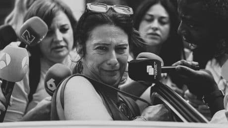El sospechoso guante blanco del PSOE con la fontanera Leire Díez
