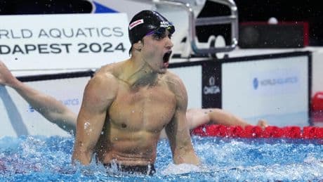 Carles Coll, el campeón mundial que ofrece clases particulares de natación a 80 euros la hora: "Es un extra"