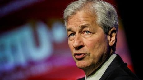 « L'Amérique d'abord, c'est bien, mais pas seule » : le patron de JP Morgan tance la politique de Trump