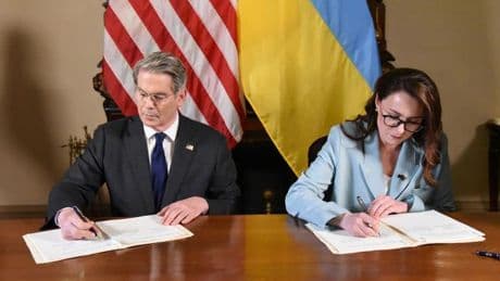 À qui profite vraiment l’accord “gagnant-gagnant” entre les États-Unis et l’Ukraine ?