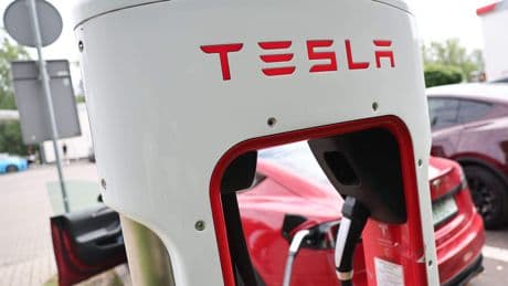 Tesla krijgt boete van honderden miljoenen om dodelijk ongeluk in VS