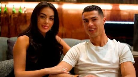 Cristiano Ronaldo ve Georgina Rodríguez nişanlandı: Yüzüğün boyutu dalga konusu oldu!
