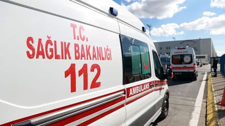 Yozgat'ta otomobil ve hafif ticari araç çarpıştı: Çok sayıda yaralı var