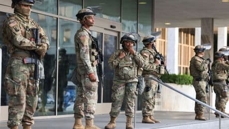 La Corte de apelación suspende el fallo que devolvía el control de la Guardia Nacional a California