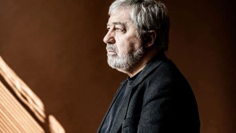 « Le Livre de Kells » : Sorj Chalandon, la libération d’un jeune homme