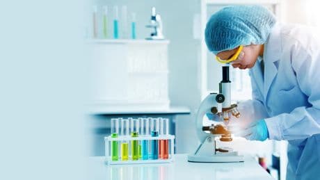 «Il pourrait changer le cours de l’épidémie» : l’Union européenne ouvre la voie à un nouveau traitement contre le VIH