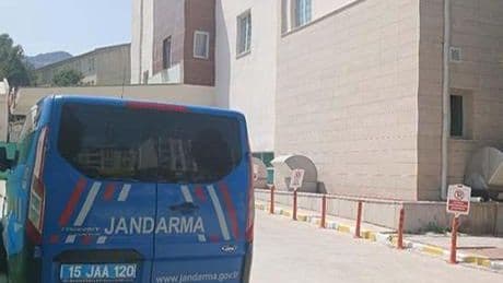 Feci kaza: Kıyma makinesine elini kaptıran genç kız ağır yaralandı