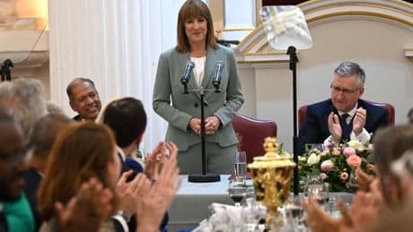 Finances : Londres assouplit sa réglementation pour stimuler la croissance