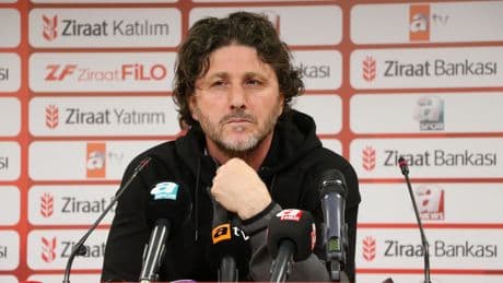 Trabzonspor Teknik Direktörü Fatih Tekke: Gelecek sezonun planlarını yapıyoruz