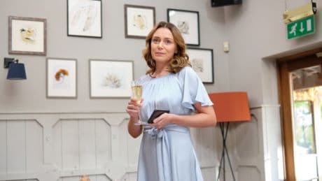 Netflix fans rush to binge ‘gripping’ psychological drama that’s soared up chart