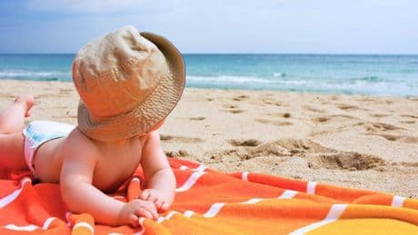 Ondata di caldo: precauzioni  da prendere nei bambini