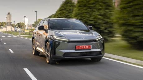 Vernieuwde Toyota bZ4X heeft broodnodige inhaalslag gemaakt