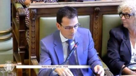 El portavoz del PSOE en el Ayuntamiento de Valladolid a un concejal de Vox: “Apúntenos en su lista para fusilar"
