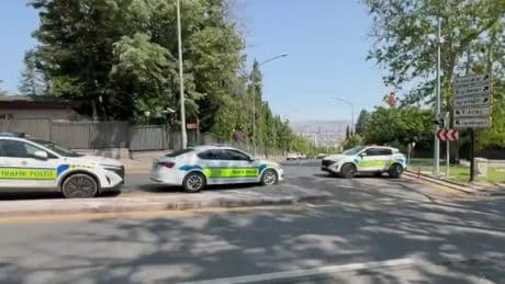 Çankaya Köşkü yakınında hareketli anlar... Trafikte dehşet saçtı