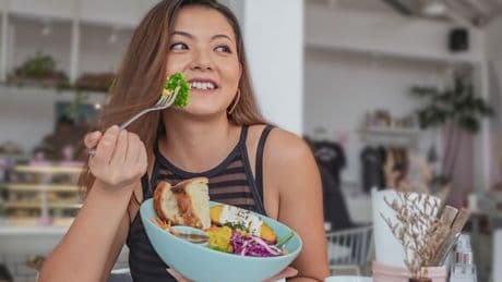 Eat more bananas and broccoli to help reduce serious condition