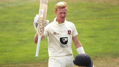 Jordan Cox retires hurt for Essex to put England Test spot in doubt
