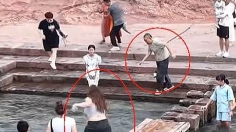 El vídeo viral de la hazaña de la española Marta en China: un niño cae a un río y se tira para rescatarlo 'in extremis' en unos segundos