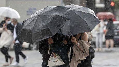 Meteoroloji 3 ili 'saat vererek' uyardı: Çok kuvvetli geliyor!