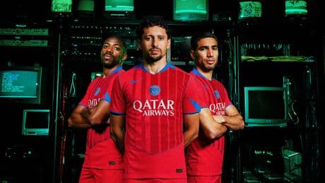 Ligue 1 : les premières images du nouveau maillot «third» du PSG