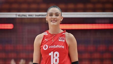 Milli voleybolcular Zehra Güneş ve Yaprak Erkek, ABD maçını kazanacaklarına inanıyor