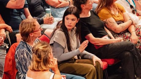 Magnifieke Servische en Boliviaanse performers bewijzen nog maar eens hoe waardevol het Groningse festival Noorderzon is