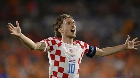 Milan, il sogno è Modric. I pro e i contro dell'affare che esalta i tifosi