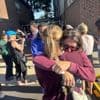 Dader Minneapolis schiet twee kinderen (8 en 10) dood in kerk, verwondt zeventien anderen en pleegt zelfmoord