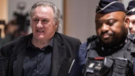 Gerard Depardieu, nuovo processo per l’attore accusato dello stupro dell’attrice Charlotte Arnould