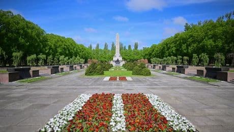 Historischer Tag: Berliner Gedenken an Kriegsende beginnt