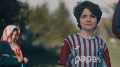 Trabzonspor'dan duygu dolu forma tanıtımı: Ahmet Minguzzi, Kazım Koyuncu ve Volkan Konak detayı