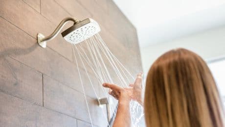 Even during a heat wave, taking a cold shower might be a bad idea. Here’s why