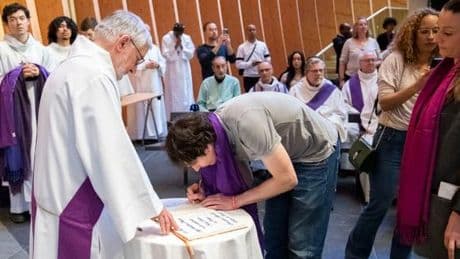 Les catéchumènes, une jeunesse catholique en quête de radicalité