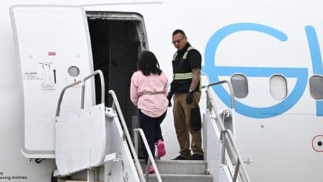L’administration Trump expulse cinq migrants vers la dernière monarchie absolue d’Afrique, présentée comme un « pays tiers sûr »